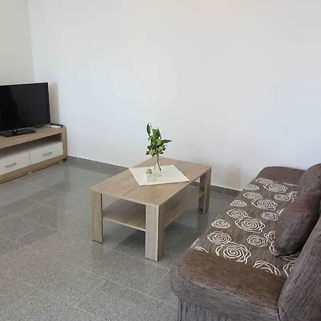 Two-bedroom In - Insel Krk 13080 Appartement