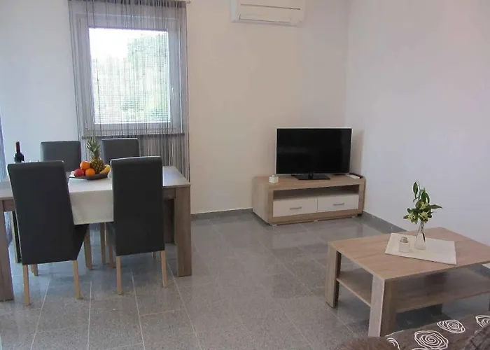 Two-bedroom In - Insel Krk 13080 Malinska