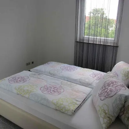 Apartment Two-bedroom In Malinska/insel Krk 13080